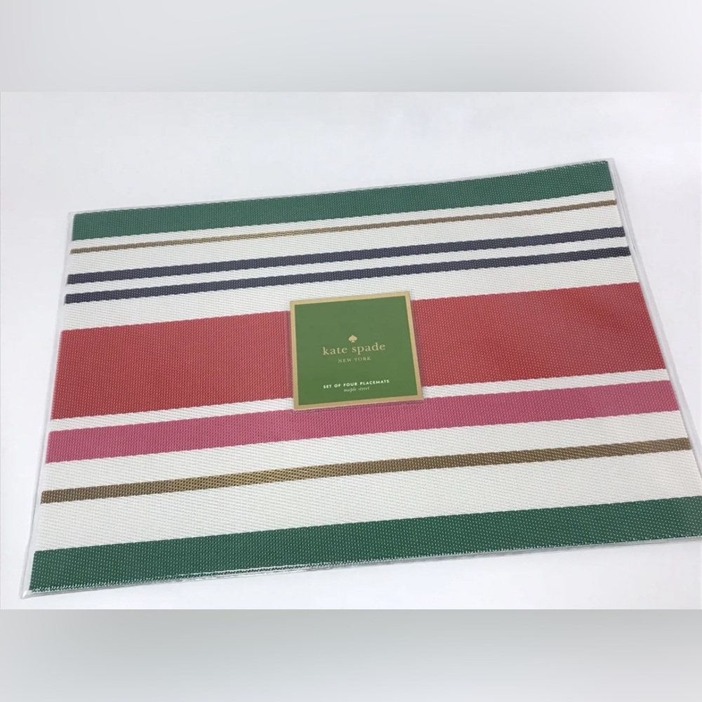 Kate Spade Maple Street placemats. Set of 4. - Picture 3 of 8